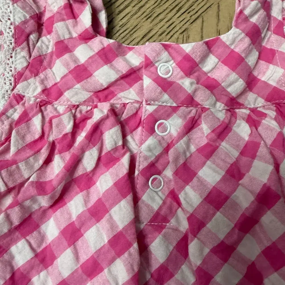 Crown & Ivy‎ Baby Girl Romper Bubble Suit Size 12 Month-White/Pink Check